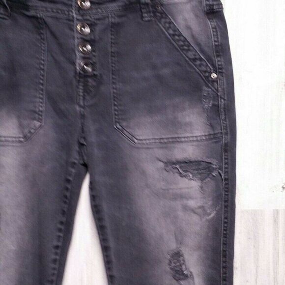 33x27 Free People Black Distressed Destroyed Ankle - Picture 3 of 13